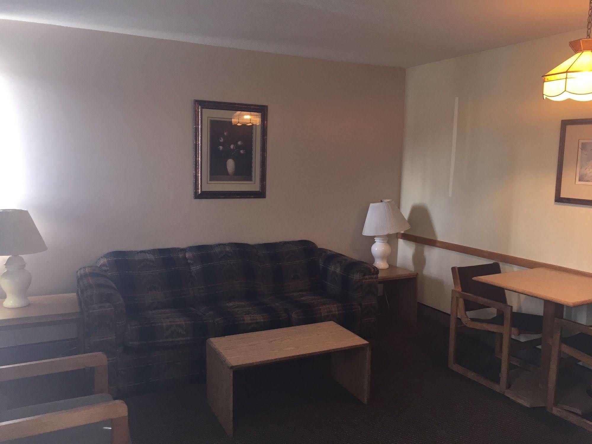Tyee Village Motel Port Alberni Kültér fotó